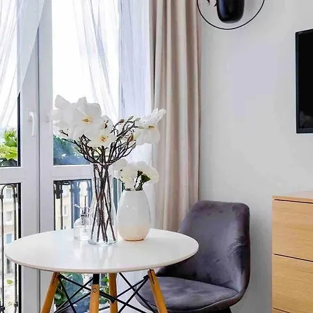 Lux Apartament W Centrum, Plac Konstytucji, Klimatyzacja, Widokowy * Varsó